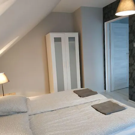 Ferienvilla Hampton Fuer 6 Personen Und 2 By Interhome *