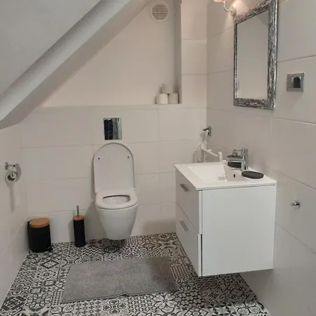 Ferienvilla Hampton Fuer 6 Personen Und 2 By Interhome